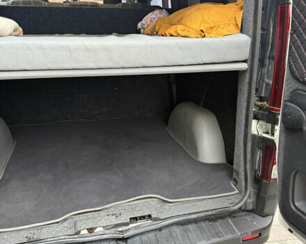 Белый Рено Трафик, объемом двигателя 1.6 л и пробегом 305 тыс. км за 16500 $, фото 6 на Automoto.ua