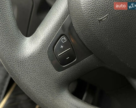 Белый Рено Трафик, объемом двигателя 1.6 л и пробегом 327 тыс. км за 14800 $, фото 27 на Automoto.ua