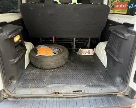 Белый Рено Трафик, объемом двигателя 1.6 л и пробегом 185 тыс. км за 16790 $, фото 20 на Automoto.ua