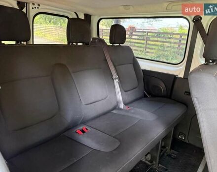 Белый Рено Трафик, объемом двигателя 1.6 л и пробегом 185 тыс. км за 16790 $, фото 18 на Automoto.ua