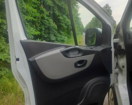 Белый Рено Трафик, объемом двигателя 1.6 л и пробегом 220 тыс. км за 16200 $, фото 13 на Automoto.ua
