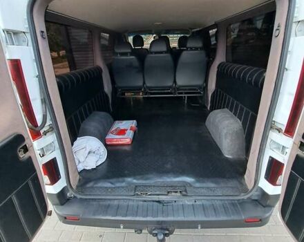 Белый Рено Трафик, объемом двигателя 1.6 л и пробегом 210 тыс. км за 14999 $, фото 7 на Automoto.ua