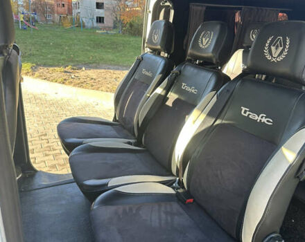 Білий Рено Трафік, об'ємом двигуна 1.6 л та пробігом 276 тис. км за 15500 $, фото 9 на Automoto.ua