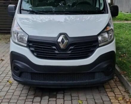 Белый Рено Трафик, объемом двигателя 1.6 л и пробегом 201 тыс. км за 10000 $, фото 2 на Automoto.ua