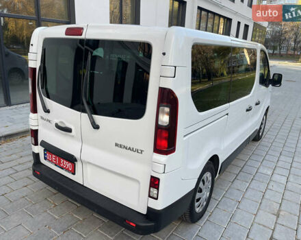 Белый Рено Трафик, объемом двигателя 1.6 л и пробегом 227 тыс. км за 16300 $, фото 3 на Automoto.ua
