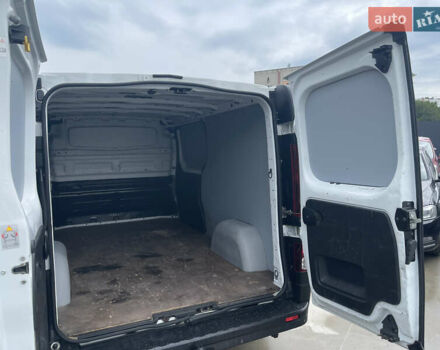 Белый Рено Трафик, объемом двигателя 1.6 л и пробегом 245 тыс. км за 12100 $, фото 30 на Automoto.ua