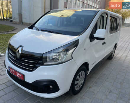 Белый Рено Трафик, объемом двигателя 1.6 л и пробегом 227 тыс. км за 16300 $, фото 1 на Automoto.ua
