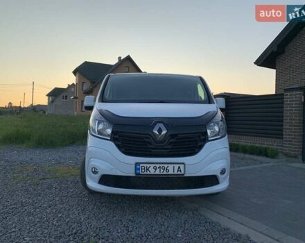 Белый Рено Трафик, объемом двигателя 1.6 л и пробегом 202 тыс. км за 15300 $, фото 7 на Automoto.ua