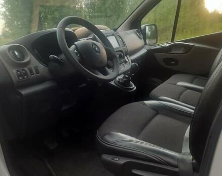 Белый Рено Трафик, объемом двигателя 1.6 л и пробегом 220 тыс. км за 16200 $, фото 9 на Automoto.ua