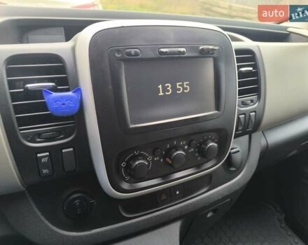 Белый Рено Трафик, объемом двигателя 1.6 л и пробегом 181 тыс. км за 15900 $, фото 9 на Automoto.ua