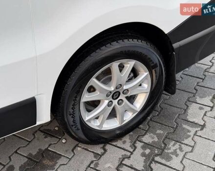 Белый Рено Трафик, объемом двигателя 1.6 л и пробегом 219 тыс. км за 13500 $, фото 17 на Automoto.ua