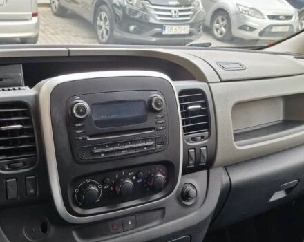 Белый Рено Трафик, объемом двигателя 1.6 л и пробегом 201 тыс. км за 10000 $, фото 5 на Automoto.ua