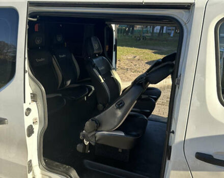 Білий Рено Трафік, об'ємом двигуна 1.6 л та пробігом 276 тис. км за 15500 $, фото 7 на Automoto.ua