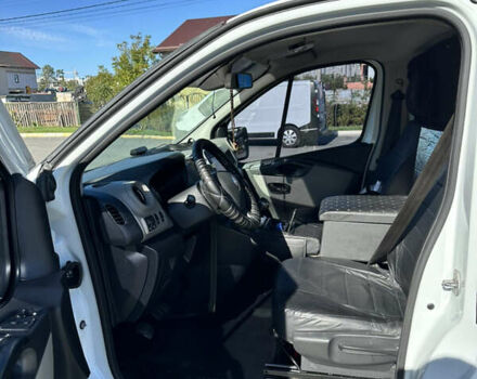 Белый Рено Трафик, объемом двигателя 1.6 л и пробегом 324 тыс. км за 13800 $, фото 6 на Automoto.ua