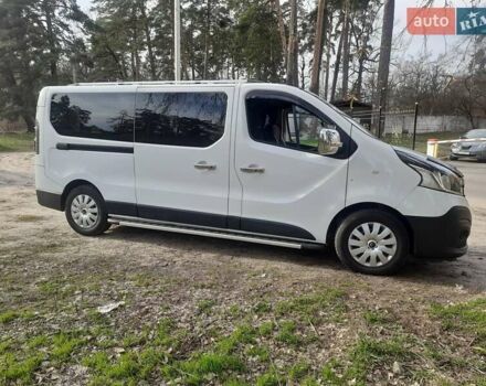 Белый Рено Трафик, объемом двигателя 1.6 л и пробегом 220 тыс. км за 16200 $, фото 1 на Automoto.ua