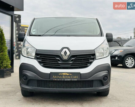 Белый Рено Трафик, объемом двигателя 1.6 л и пробегом 327 тыс. км за 14800 $, фото 7 на Automoto.ua