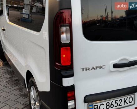 Белый Рено Трафик, объемом двигателя 1.6 л и пробегом 219 тыс. км за 13500 $, фото 21 на Automoto.ua