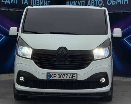 Белый Рено Трафик, объемом двигателя 1.6 л и пробегом 182 тыс. км за 18999 $, фото 1 на Automoto.ua
