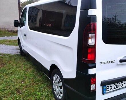 Белый Рено Трафик, объемом двигателя 1.6 л и пробегом 214 тыс. км за 16300 $, фото 2 на Automoto.ua