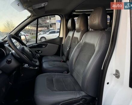 Белый Рено Трафик, объемом двигателя 1.6 л и пробегом 219 тыс. км за 13500 $, фото 15 на Automoto.ua