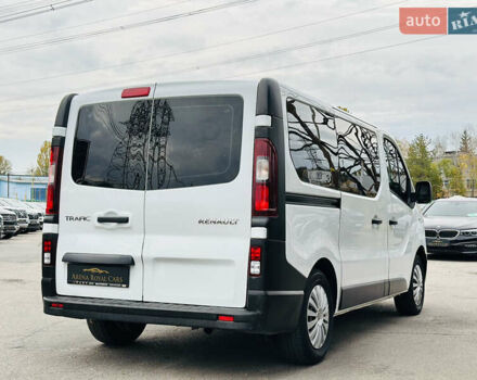 Белый Рено Трафик, объемом двигателя 1.6 л и пробегом 327 тыс. км за 14800 $, фото 10 на Automoto.ua