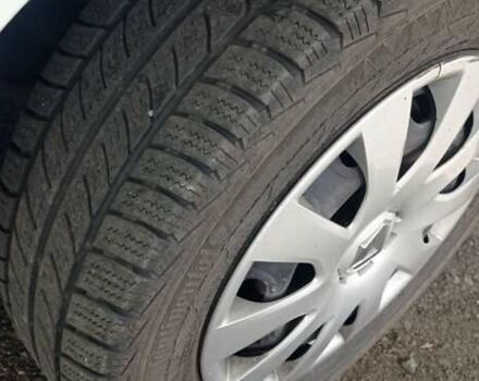 Білий Рено Трафік, об'ємом двигуна 1.6 л та пробігом 280 тис. км за 13100 $, фото 14 на Automoto.ua