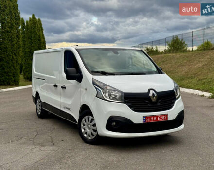 Белый Рено Трафик, объемом двигателя 1.6 л и пробегом 245 тыс. км за 13150 $, фото 1 на Automoto.ua
