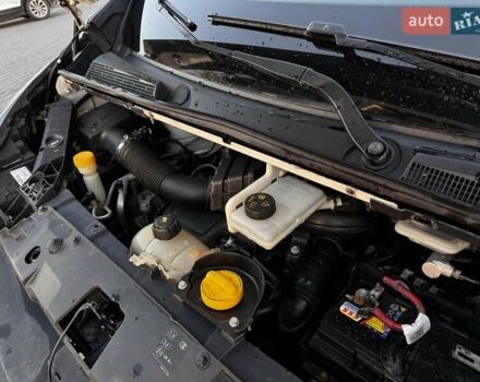 Белый Рено Трафик, объемом двигателя 1.6 л и пробегом 219 тыс. км за 13500 $, фото 38 на Automoto.ua