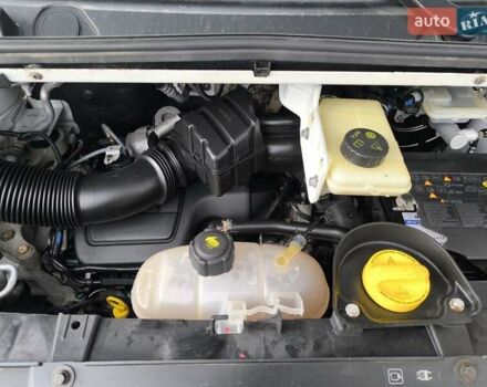 Белый Рено Трафик, объемом двигателя 1.6 л и пробегом 181 тыс. км за 15900 $, фото 10 на Automoto.ua