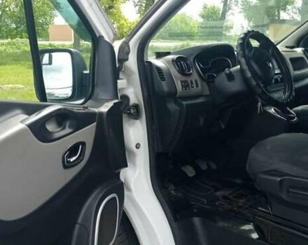 Білий Рено Трафік, об'ємом двигуна 1.6 л та пробігом 280 тис. км за 13100 $, фото 3 на Automoto.ua