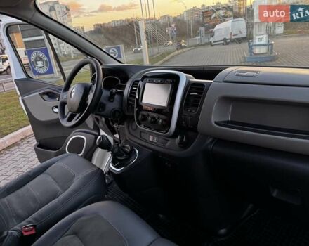 Белый Рено Трафик, объемом двигателя 1.6 л и пробегом 219 тыс. км за 13500 $, фото 36 на Automoto.ua