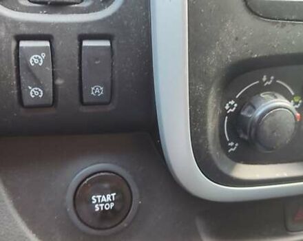 Белый Рено Трафик, объемом двигателя 1.6 л и пробегом 194 тыс. км за 16000 $, фото 7 на Automoto.ua