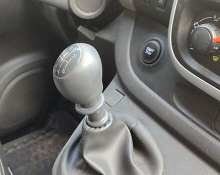 Белый Рено Трафик, объемом двигателя 1.6 л и пробегом 194 тыс. км за 16000 $, фото 11 на Automoto.ua