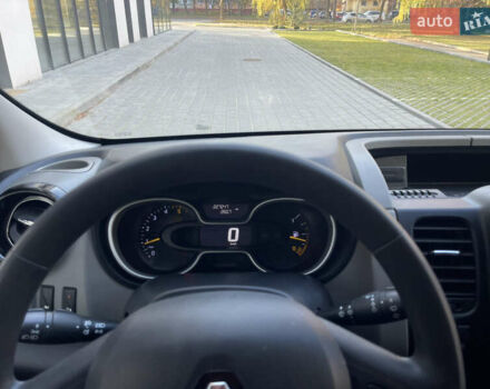 Белый Рено Трафик, объемом двигателя 1.6 л и пробегом 227 тыс. км за 16300 $, фото 13 на Automoto.ua