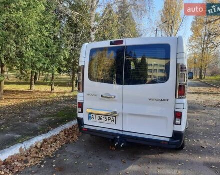 Белый Рено Трафик, объемом двигателя 1.6 л и пробегом 220 тыс. км за 16200 $, фото 3 на Automoto.ua