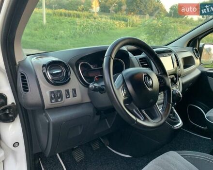Белый Рено Трафик, объемом двигателя 1.6 л и пробегом 202 тыс. км за 15300 $, фото 12 на Automoto.ua