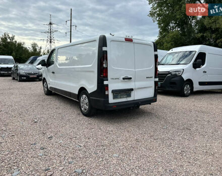 Белый Рено Трафик, объемом двигателя 1.6 л и пробегом 225 тыс. км за 13750 $, фото 6 на Automoto.ua