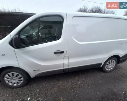Белый Рено Трафик, объемом двигателя 1.6 л и пробегом 340 тыс. км за 12500 $, фото 2 на Automoto.ua