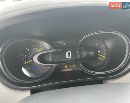 Білий Рено Трафік, об'ємом двигуна 1.6 л та пробігом 245 тис. км за 12300 $, фото 20 на Automoto.ua