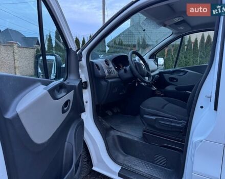 Білий Рено Трафік, об'ємом двигуна 1.6 л та пробігом 230 тис. км за 15300 $, фото 9 на Automoto.ua