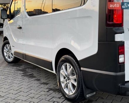 Белый Рено Трафик, объемом двигателя 1.6 л и пробегом 219 тыс. км за 13500 $, фото 46 на Automoto.ua