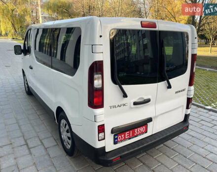 Белый Рено Трафик, объемом двигателя 1.6 л и пробегом 227 тыс. км за 16300 $, фото 5 на Automoto.ua
