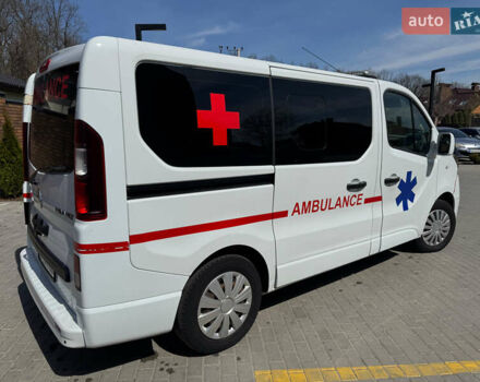 Белый Рено Трафик, объемом двигателя 1.6 л и пробегом 39 тыс. км за 19900 $, фото 5 на Automoto.ua