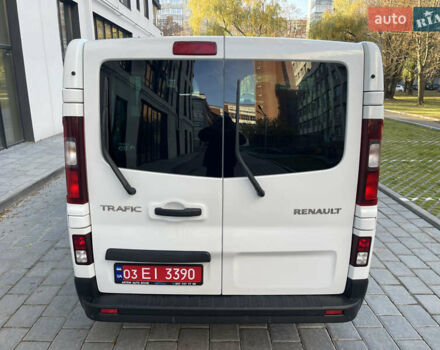 Белый Рено Трафик, объемом двигателя 1.6 л и пробегом 227 тыс. км за 16300 $, фото 4 на Automoto.ua