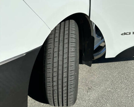 Белый Рено Трафик, объемом двигателя 1.6 л и пробегом 324 тыс. км за 13800 $, фото 16 на Automoto.ua