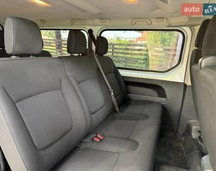 Белый Рено Трафик, объемом двигателя 1.6 л и пробегом 185 тыс. км за 16790 $, фото 17 на Automoto.ua