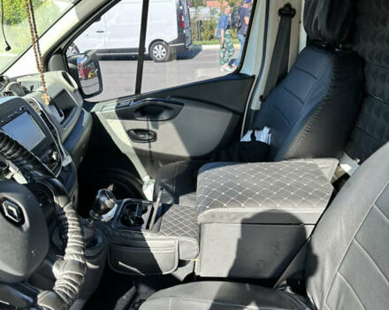 Белый Рено Трафик, объемом двигателя 1.6 л и пробегом 324 тыс. км за 13800 $, фото 7 на Automoto.ua