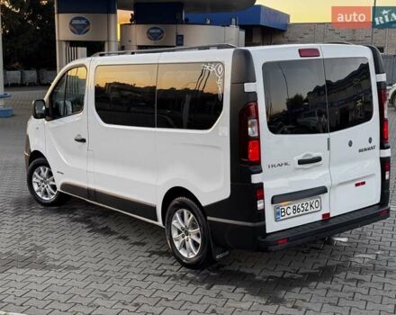 Белый Рено Трафик, объемом двигателя 1.6 л и пробегом 219 тыс. км за 13500 $, фото 2 на Automoto.ua