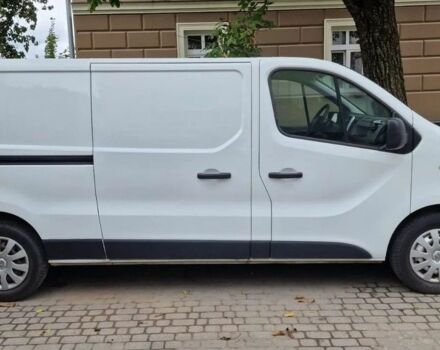 Белый Рено Трафик, объемом двигателя 1.6 л и пробегом 201 тыс. км за 10000 $, фото 1 на Automoto.ua