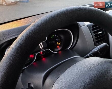 Белый Рено Трафик, объемом двигателя 1.6 л и пробегом 219 тыс. км за 13500 $, фото 13 на Automoto.ua